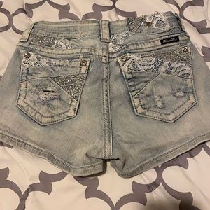 Miss me shorts like new !!